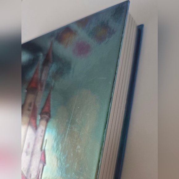 Snow White Disney Castle Collection Hardcover Journal - Picture 6 of 6